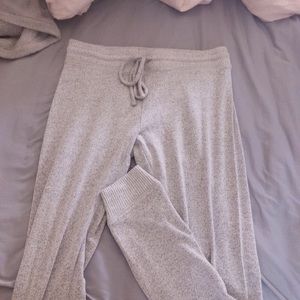 American Eagle comfy joggers